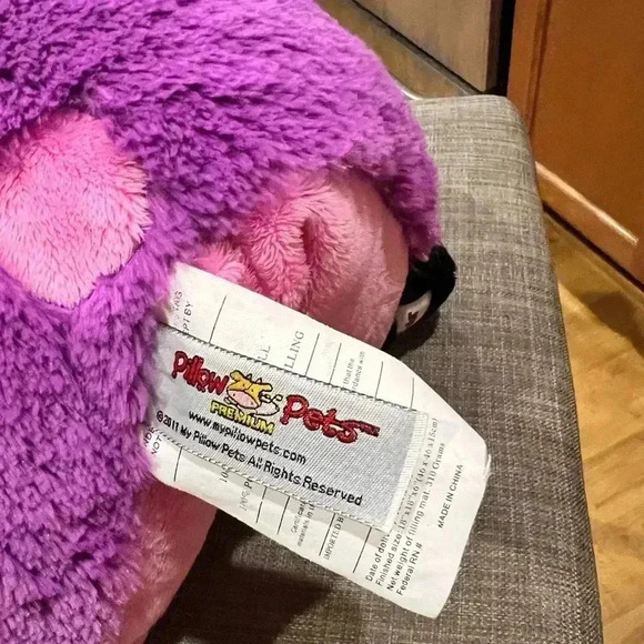 Adorable PILLOW PET - Adorable Purple and Pink Butterfly with Velcro closure. - Picture 9 of 15